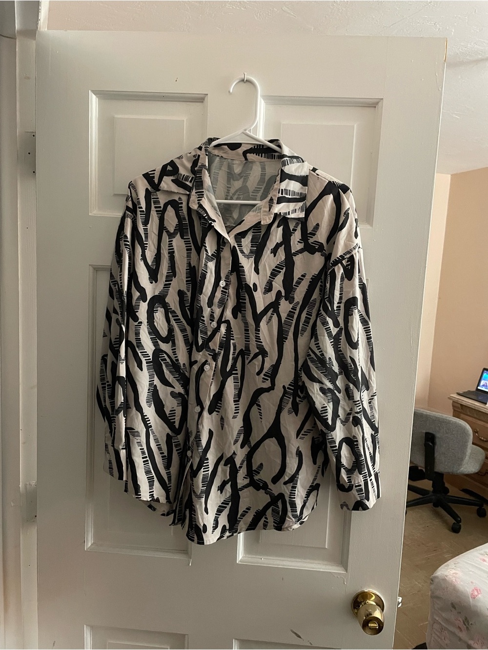 Fashion Nova Black Scribble Print Button-Down Shirt on Cream